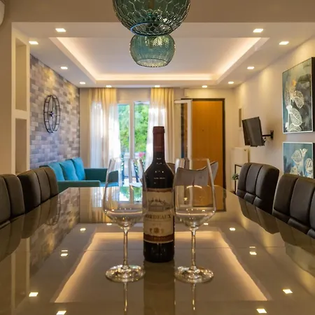 Ifigeneia Apartment