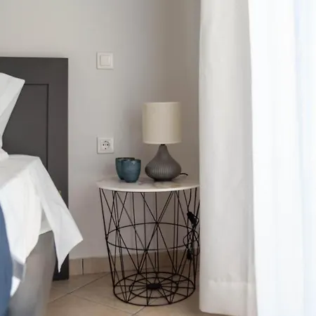 Ifigeneia Apartment *